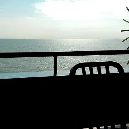 Pd Corus Sunset Seaview Private Deluxe Apartments Port Dickson Exterior photo